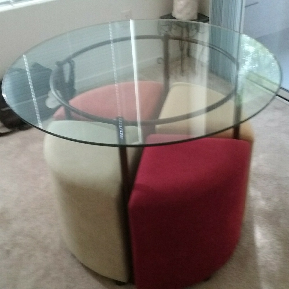 Dining set with fitted benches